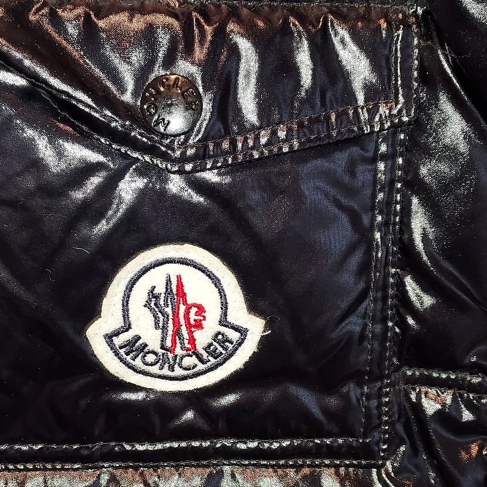 Moncler Down Jacket - Picture 4 of 9